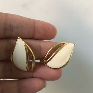 VTG 90s Gold White Enamel Chunky Earrings